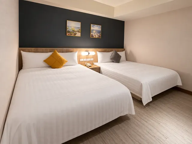 chillax inn Hotel Love River Pavilion-Family Room-Room Only-2