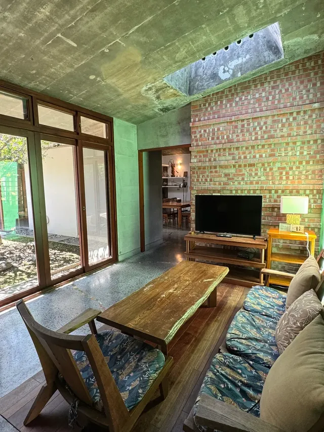 Chang House-Full House-1
