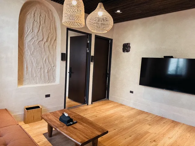 Spring Stay Inn-9-person package-14