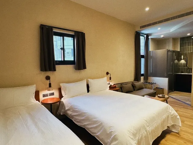 Spring Stay Inn-9-person package-5