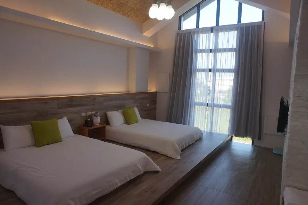 Double yolk egg living space