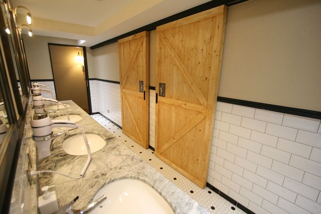 小公館人文旅舍 NK HOSTEL｜近饒河夜市-六人房-6