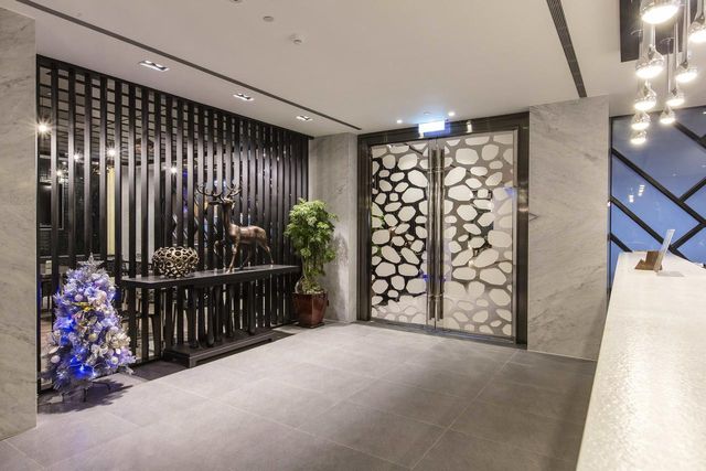 雲端商務旅館|台中館 | 一中街、中華路夜市-豪華雙人房-9