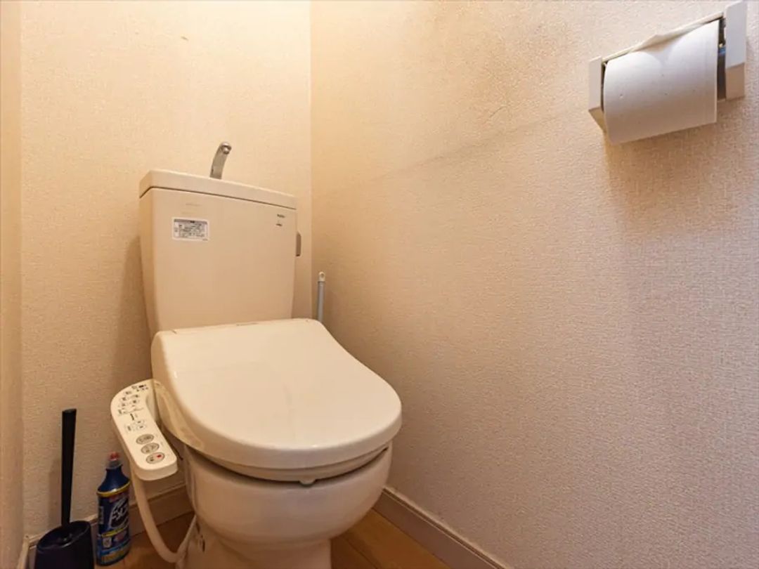 5min walk from Kyobashi Station/2-story house!55㎡/2LDK/Max 8pax