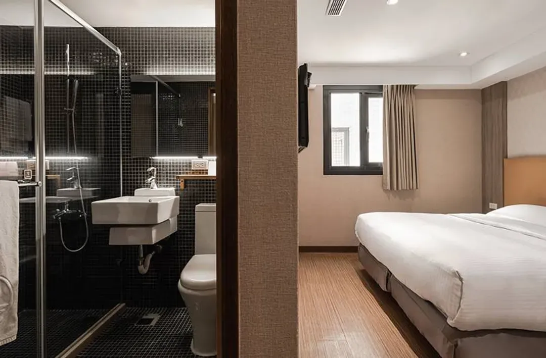 The Riverhotel International