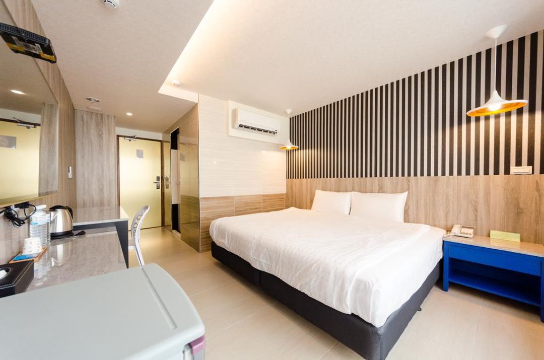 P&E Hotel