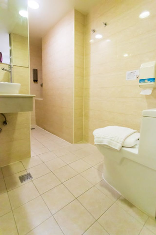 뉴 라이즈 호텔 (New Rise Hotel)-Family triple room-7