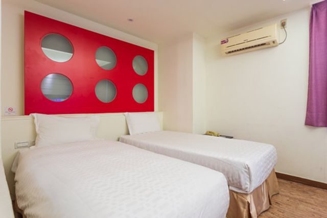 뉴 라이즈 호텔 (New Rise Hotel)-Business Twin Room-1