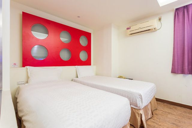 뉴 라이즈 호텔 (New Rise Hotel)-Business Twin Room-3