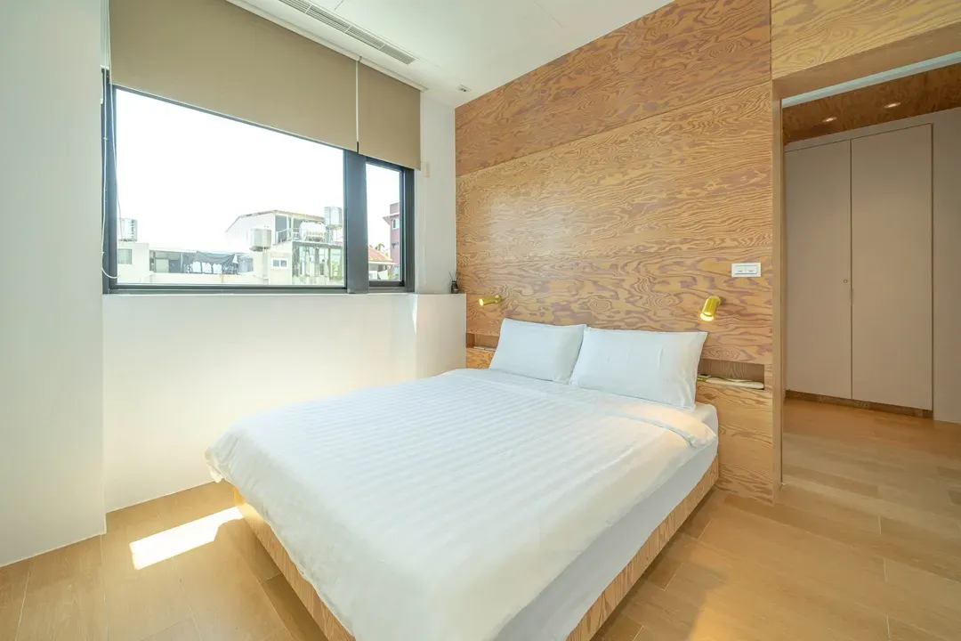 June June House｜Tainan Private Guesthouse with Elevator｜2–14 Guests Whole House or Room Rental