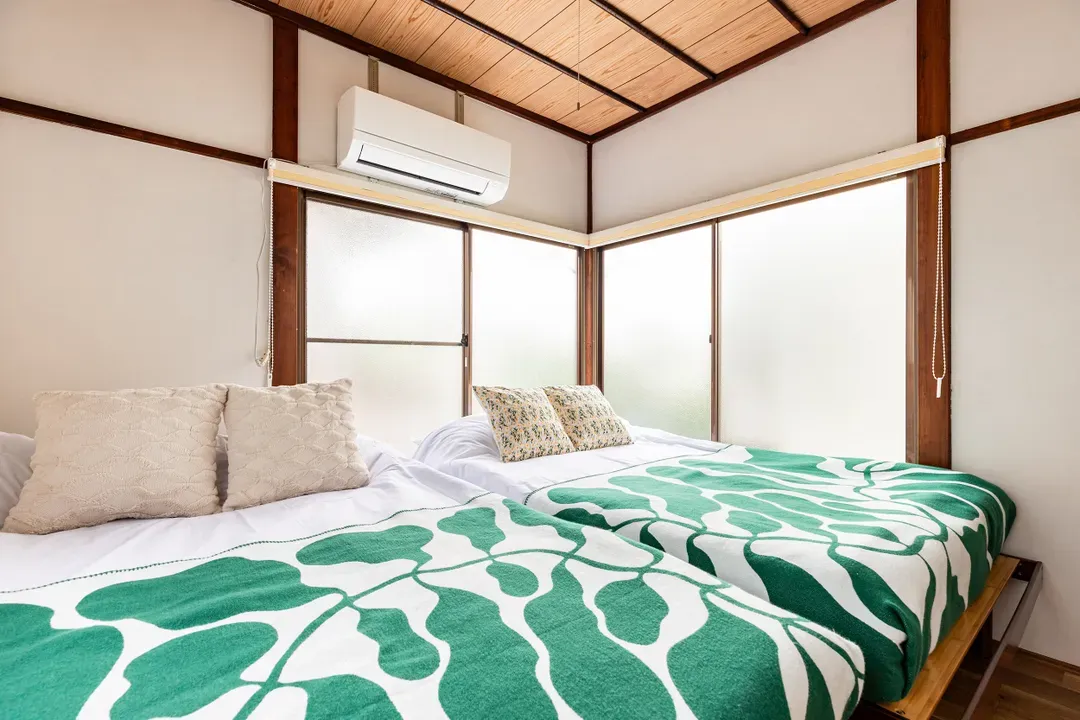 Yayoicho 1-Chome｜Private 2-Story House for 4｜11-min walk to Nishi-Shinjuku-gochome Station｜Direct 4-min to Shinjuku◎