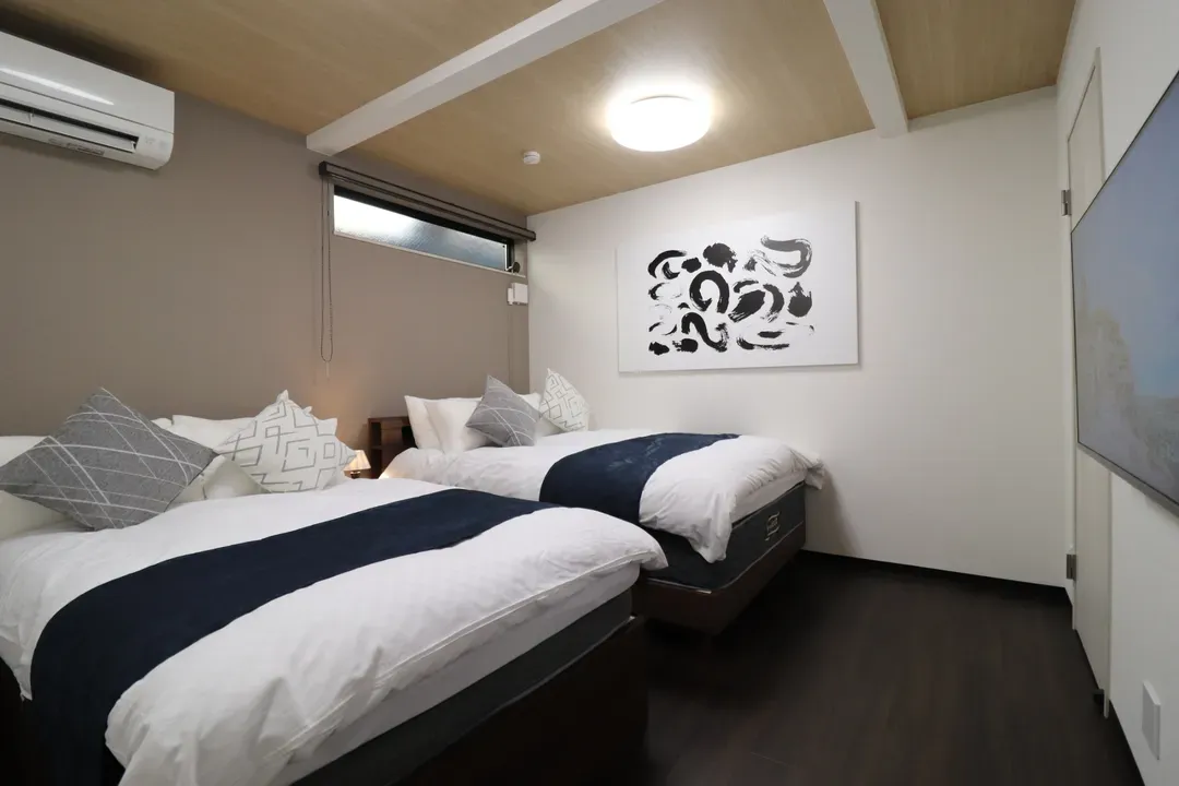 Sweet Villa Haku | A modern Japanese-style healing retreat • with steam room • direct access to Kansai Airport