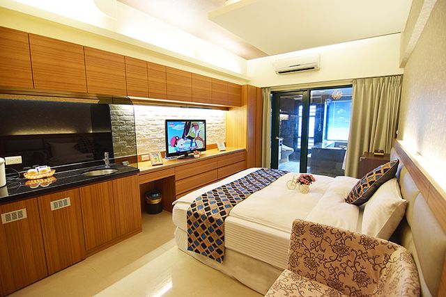 Jiaoxi No.21 Hot Spring BnB-2-4 person spa suite-2