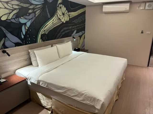 悅豪大飯店｜新竹館-無窗標準雙人房｜不含早餐-2