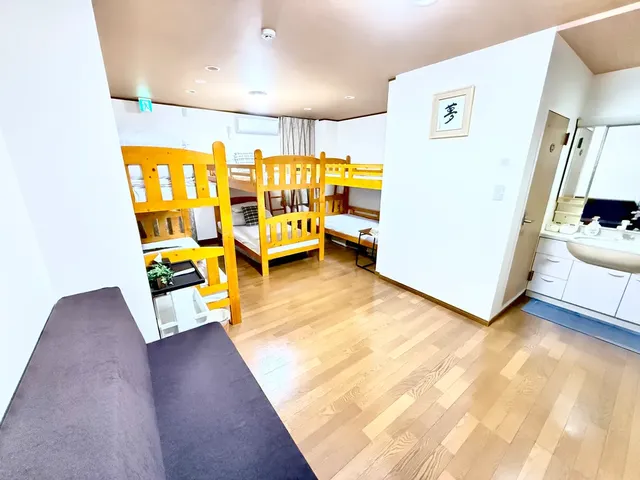 寝室①6名まで