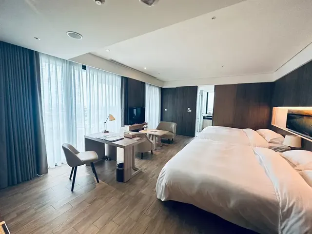村却國際溫泉酒店 | 優惠專案開跑中-【2026春節專案】奢華四人房|含早餐-1
