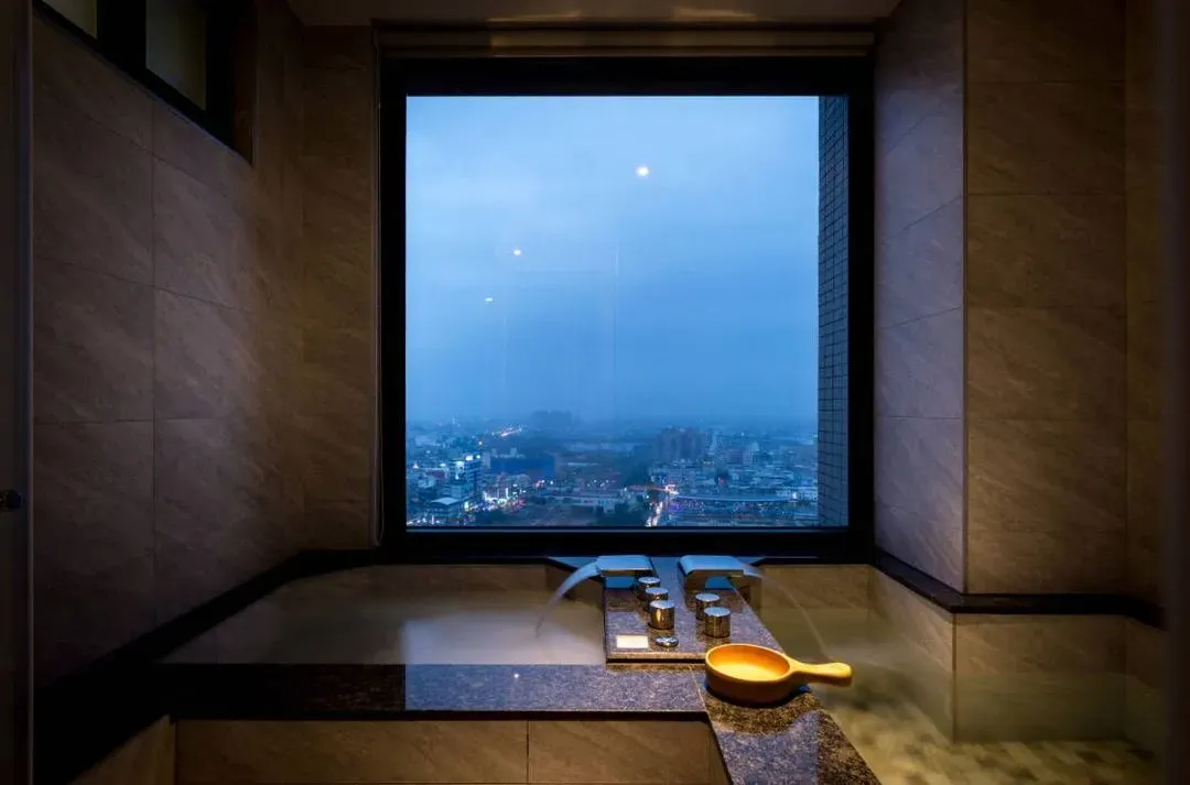 Cuncyue Hot Spring Resort