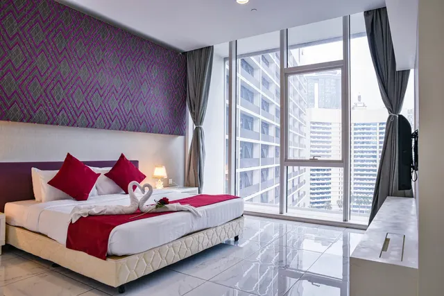 Flixses Suites at Platinum KLCC-Deluxe Three Bedroom Suite-1
