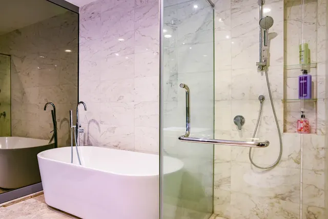 Flixses Suites at Platinum KLCC-Deluxe Three Bedroom Suite-5