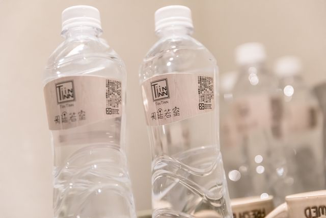 房內瓶裝水