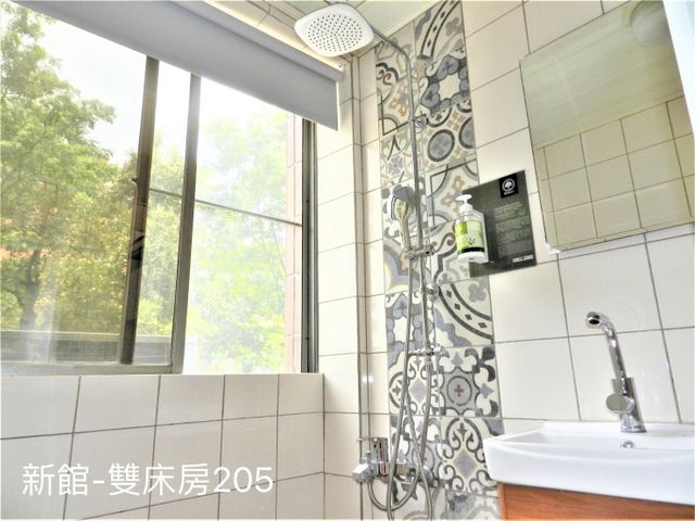 府城商旅文創新館|近台南大東夜市、全新裝潢-文創新館雙床房R205-7