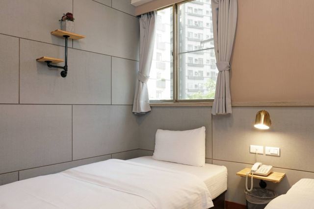 府城商旅文創新館|近台南大東夜市、全新裝潢-文創新館雙床房R305-3