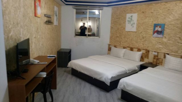 府城商旅文創新館|近台南大東夜市、全新裝潢-文創新館四人房R588-2