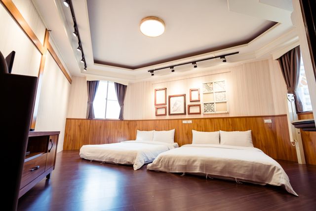 府城商旅文創新館|近台南大東夜市、全新裝潢-文創新館四人房R688-3