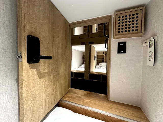 Nomad Live Hostel-Dorm Male-8