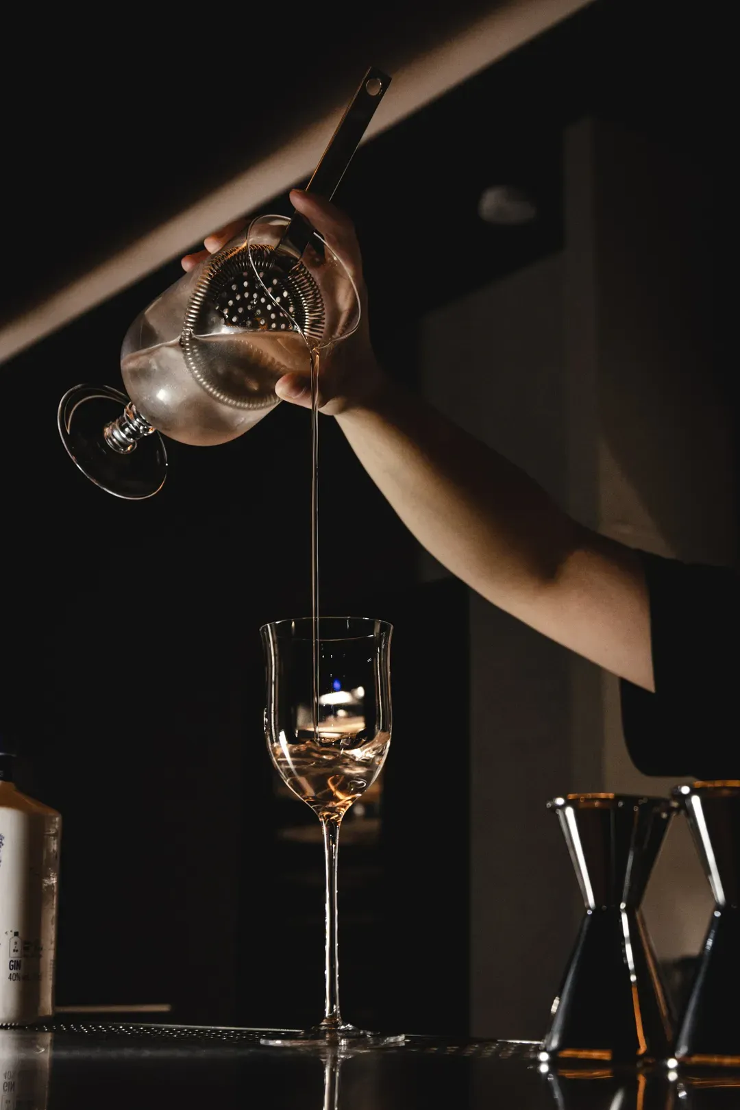 Miu Hostel x Bar Miu