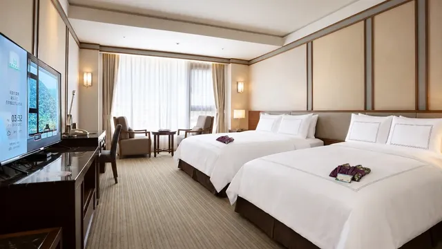 礁溪長榮鳳凰酒店-2026 高級家庭房｜兩中床-1