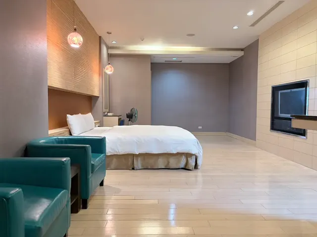 麗莎旅舘-標準雅爵房-4