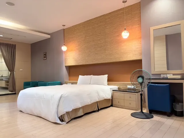 麗莎旅舘-標準雅爵房-5
