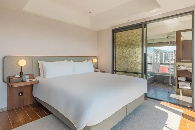 Kilin Hotel, JiaoXi-Deluxe Double Room-without breakfast-2