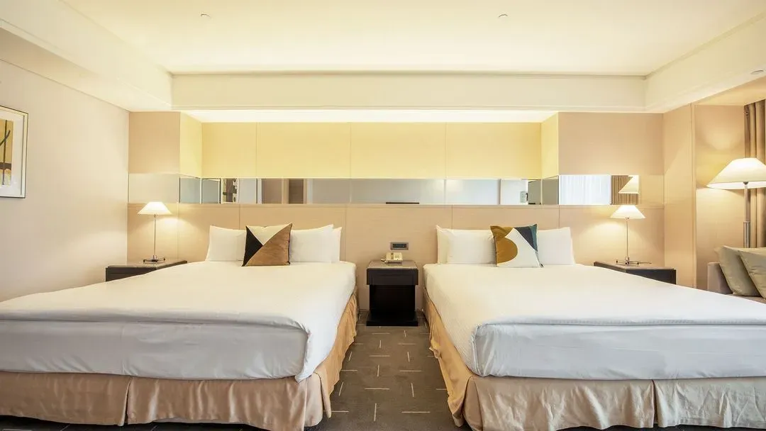 CHECK inn SELECT Taichung Dadun