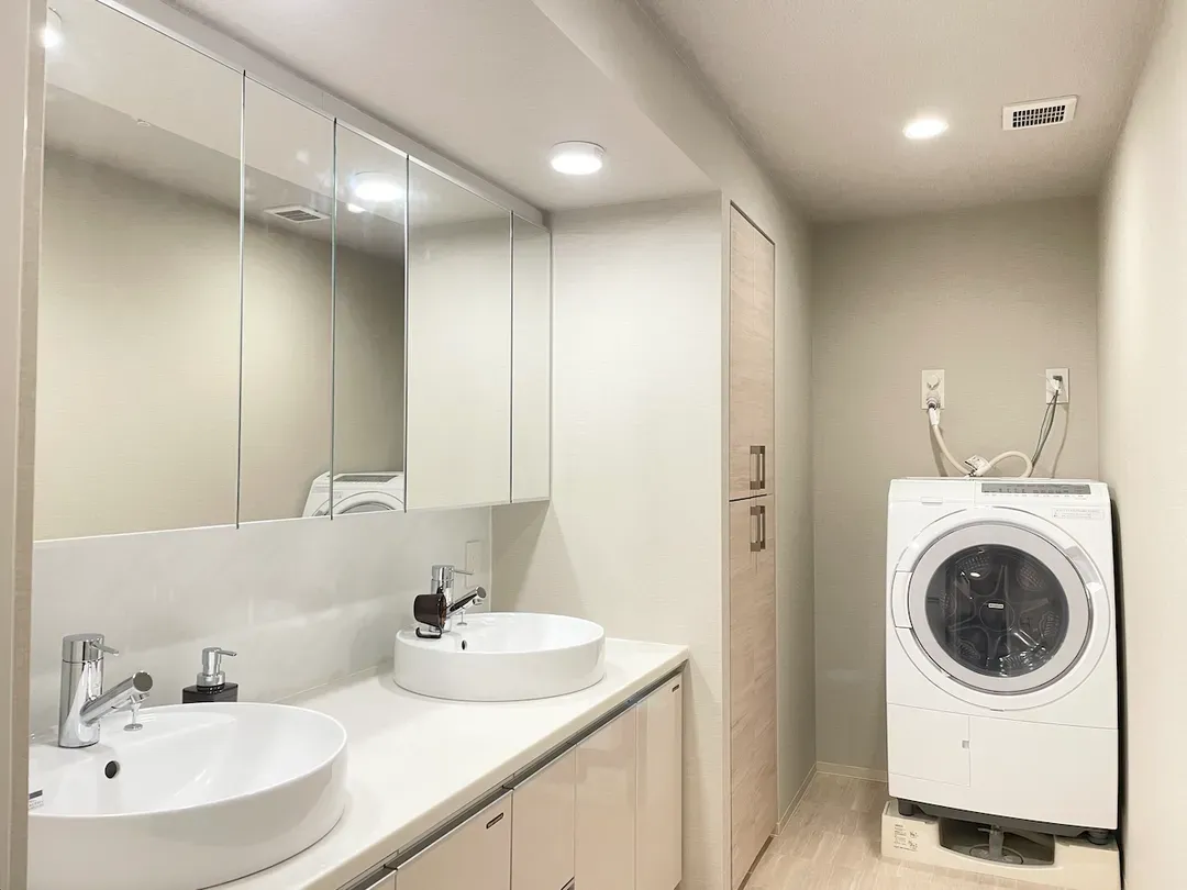 Motoazabu Residence