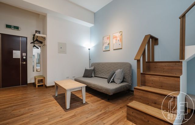 CJ ホテル｜オプションの数量限定ロフトルーム-Duplex Quadruple Room-2