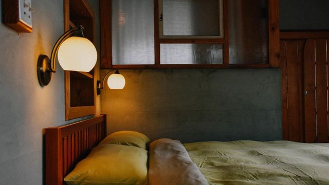 台南老古石渡 | 復古風、鄰近神農街-豪華雙人房-附浴缸-邀月-8