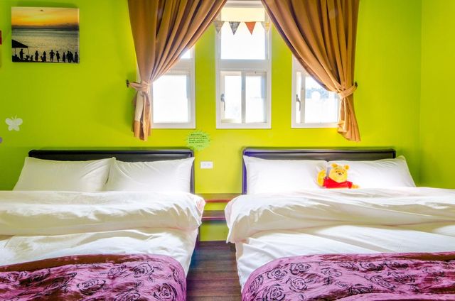sunshine house-Quadruple room-4