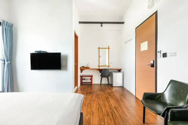 墾丁25Inn 龍潭湖畔旅店|可16人包棟 | 寵物友善-雙人房-附陽台-12