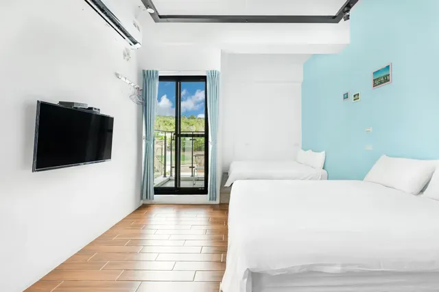 墾丁25Inn 龍潭湖畔旅店|可16人包棟 | 寵物友善-家庭房-附陽台-3