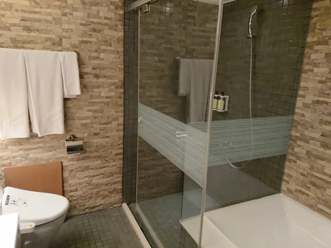 Simple+ Hotel