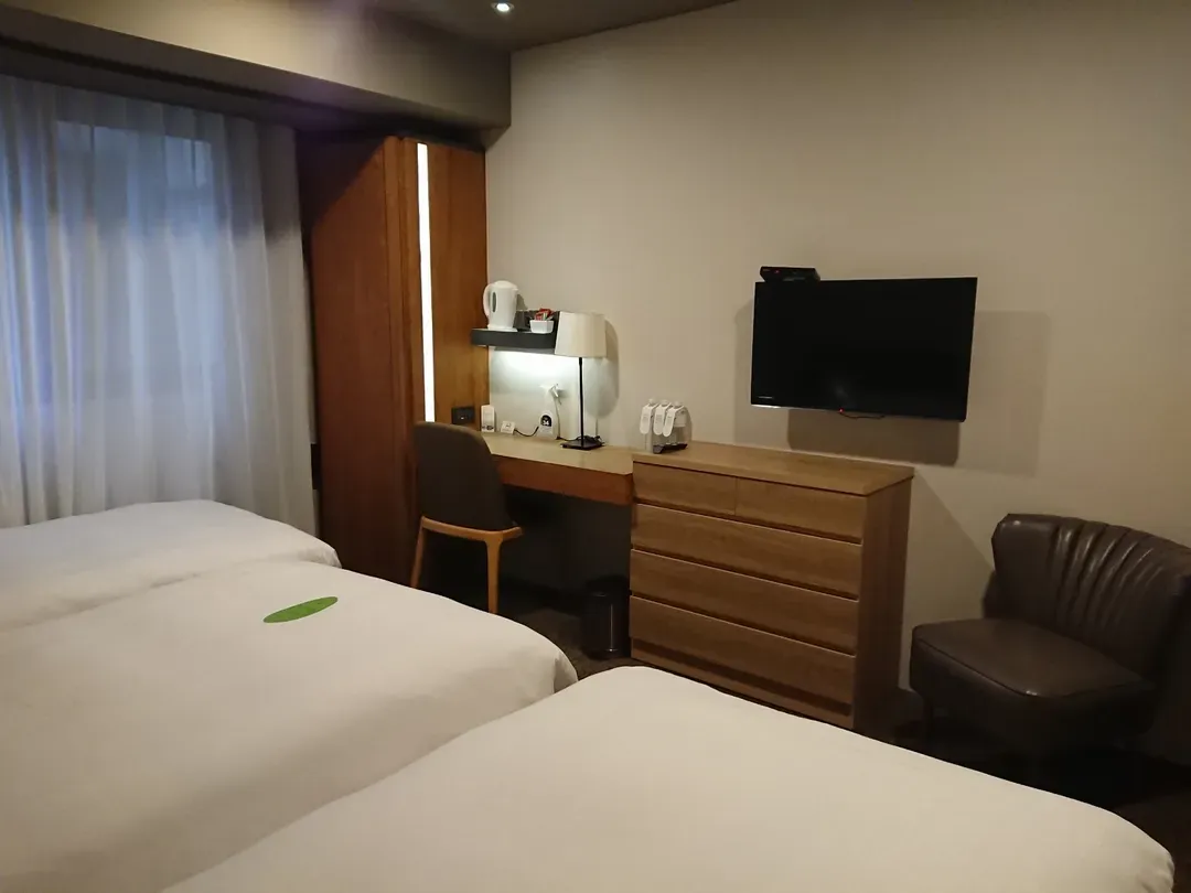 Simple+ Hotel
