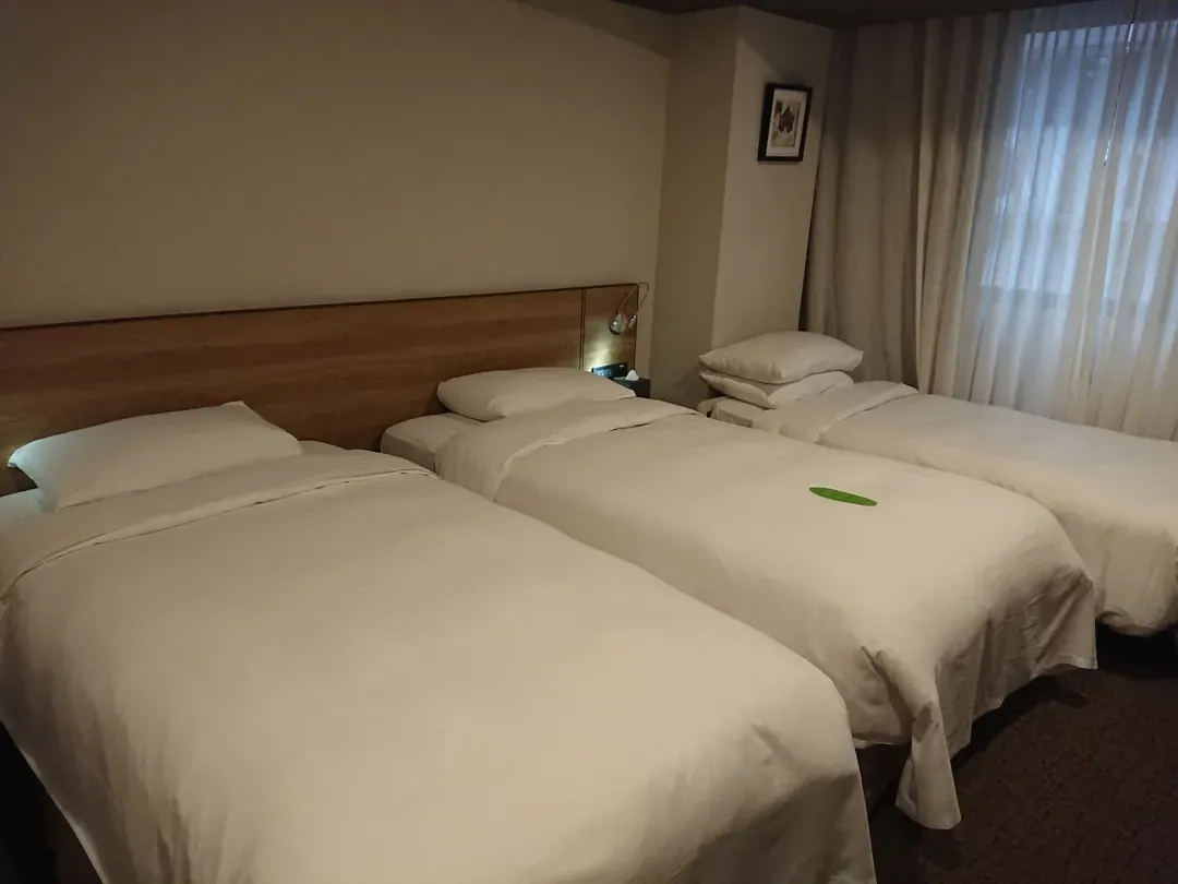 Simple+ Hotel