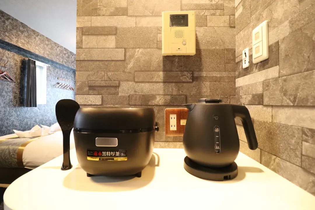心齋橋旅居｜長堀橋站步行5分＊難波、道頓堀步行即達＊提供Wi-Fi＊設備齊全＊設計感客房