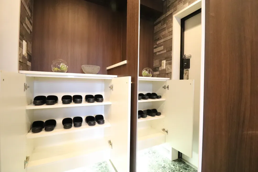心齋橋旅居｜長堀橋站步行5分＊難波、道頓堀步行即達＊提供Wi-Fi＊設備齊全＊設計感客房