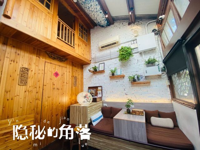捉鳳凰.倚鳳閣.鳳凰別院｜台南百年老宅系列:可2-14人包棟、提供停車、台南精華地帶-{一館百年老宅~捉鳳凰}:神農房(四人入住)-8