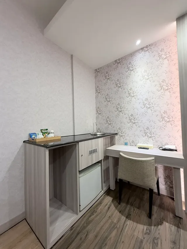 薇風精品汽車旅館 - 鳳山館-豪華商務三人房-三小床-7