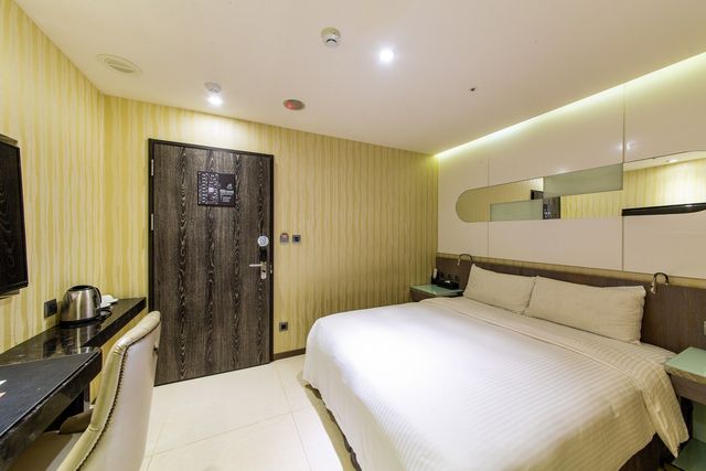 Hotel Bnight-Economy Double Room-5
