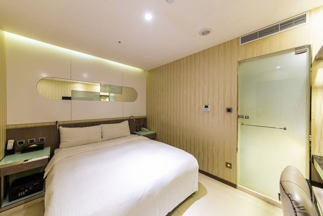 Hotel Bnight-Economy Double Room-4